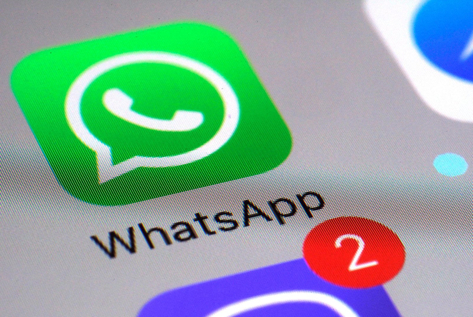 WhatsApp mejora la calidad y permite elegir a los participantes de las videollamadas grupales