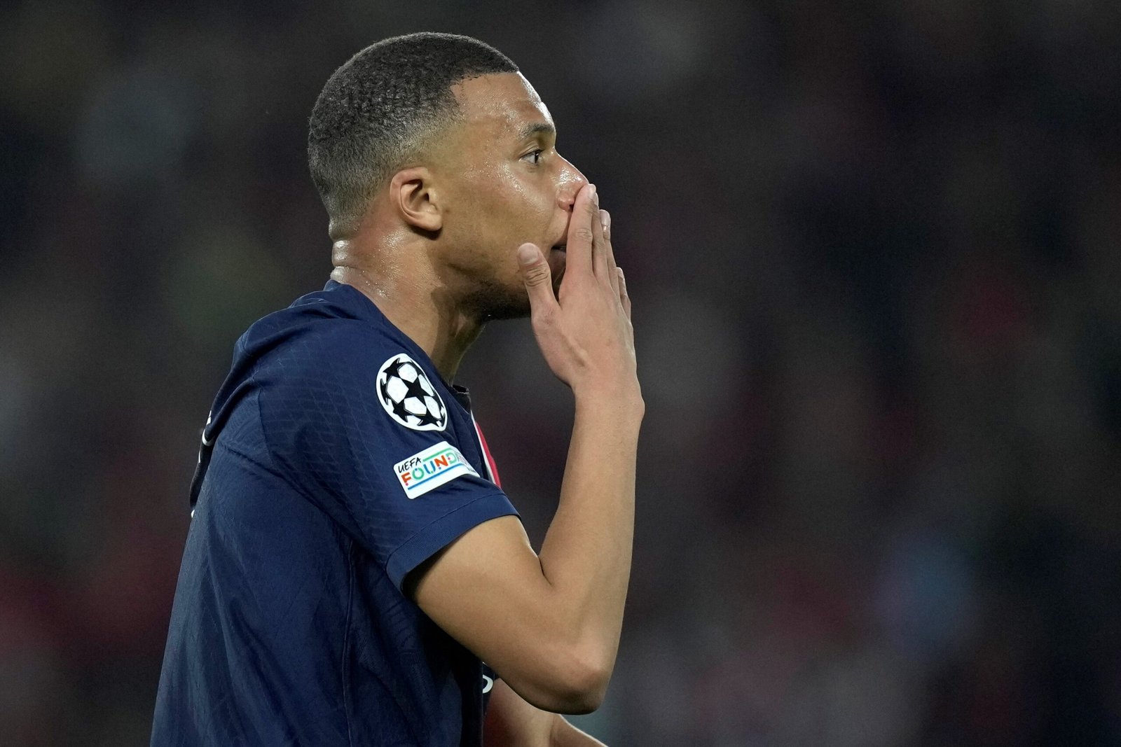 Nuevo capítulo entre Mbappé y el PSG: por qué el club francés podría perder su licencia UEFA