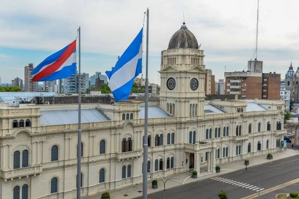 Echaron a una trabajadora estatal que faltó 487 días